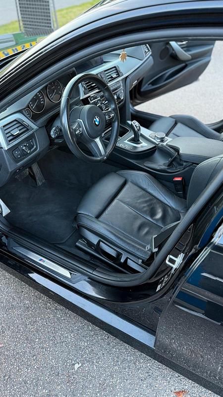 Gebraucht BMW 320 Shadowline 190 PS (139 kW) 2018 Schwarz Kombi