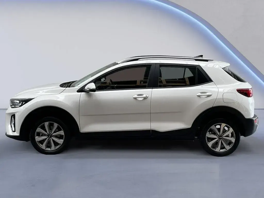 Używany Kia Stonic Vision 79 KM (58 kW) 2025 Biały SUV