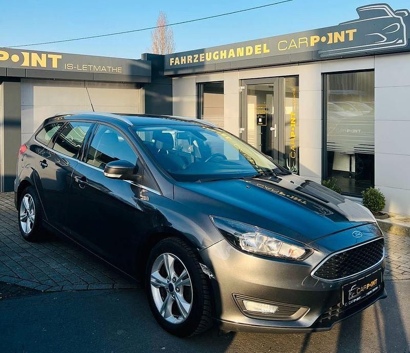Gebraucht Ford Focus 120 PS (88 kW) 2016 Grau Kombi