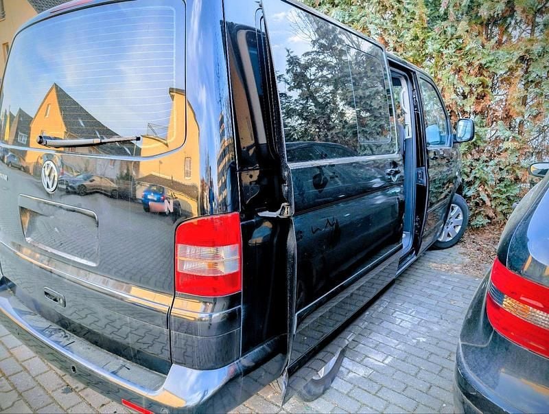 Gebraucht VW Multivan 185 PS (136 kW) 2004 Schwarz Van / Kleinbus