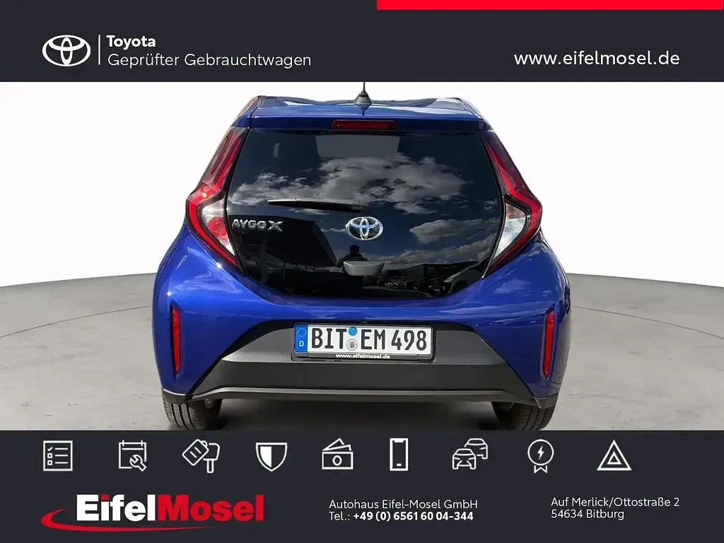 Gebraucht Toyota Aygo X Design 72 PS (52 kW) 2024 Blau SUV