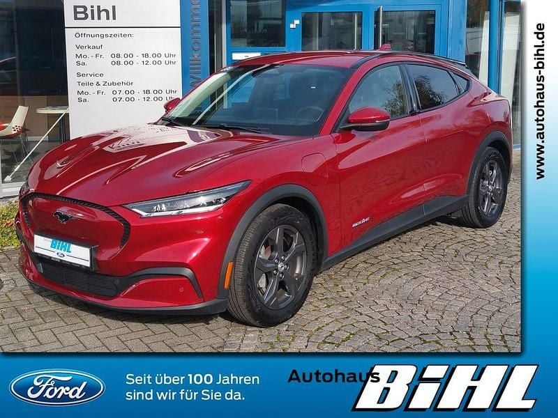 Lucidrot metallic Gebraucht 2023 Ford Mustang Mach-E Extended Range SUV | 33.890 € (Superpreis) - Bild 1/4