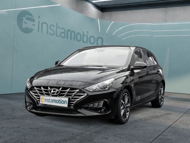 Gebraucht Hyundai i30 120 PS (88 kW) 2022 Schwarz