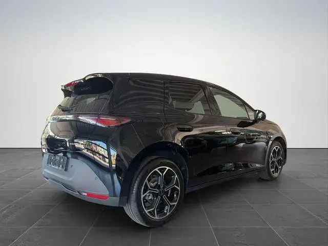 Neu BYD Dolphin Comfort 155 kW (212 PS) 2026 Obsidian black Kleinwagen