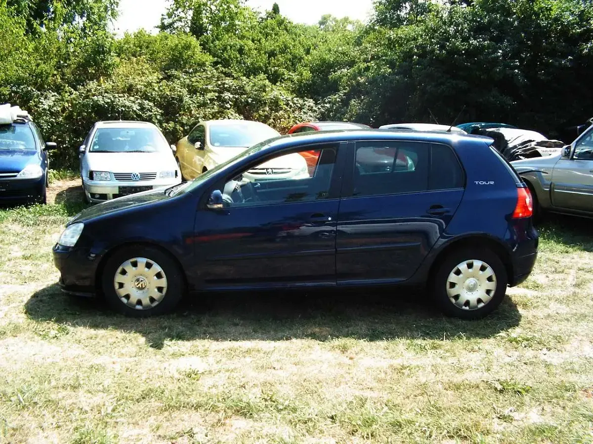 Gebraucht VW Golf VI 140 PS (102 kW) 2008 Blau metallic Kleinwagen