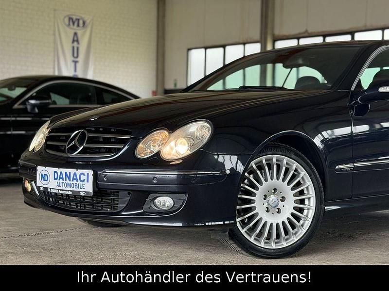 Gebraucht Mercedes CLK320 Avantgarde 224 PS (164 kW) 2008 Schwarz Coupé