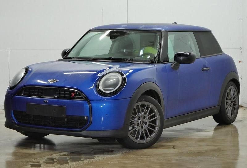 Blau Gebraucht 2024 Mini Cooper S Classic Kleinwagen | 28.990 € (Guter Preis) - Bild 1/3