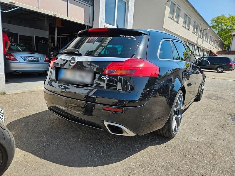 Gebraucht Opel Insignia OPC 325 PS (239 kW) 2011 Schwarz Kombi