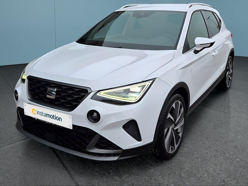 Weiß Gebraucht 2025 Seat Arona SUV | 25.999 € (Teuer) - Bild 1/4