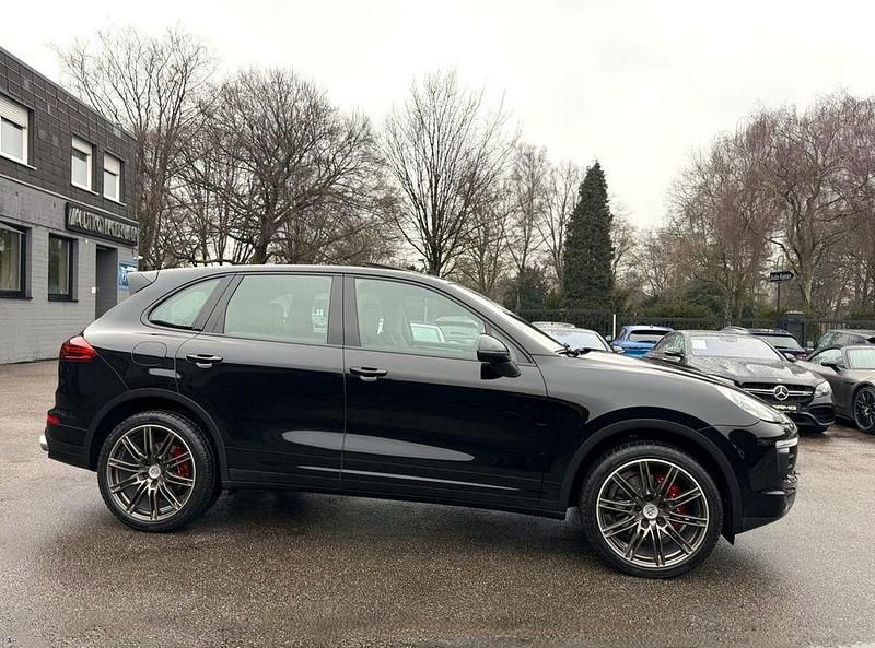 Gebraucht Porsche Cayenne S 385 PS (283 kW) 2016 Tiefschwarz SUV