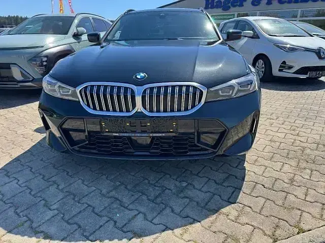 Gebraucht BMW 320 M Sport 190 PS (139 kW) 2025 Schwarz Kombi