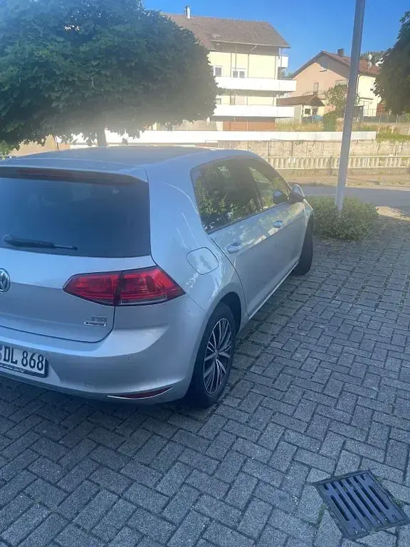 Gebraucht VW Golf VII Allstar 86 PS (63 kW) 2016 Silber Limousine