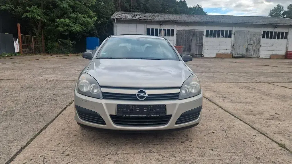 Gebraucht Opel Astra Basis 105 PS (77 kW) 2005 Grau Limousine