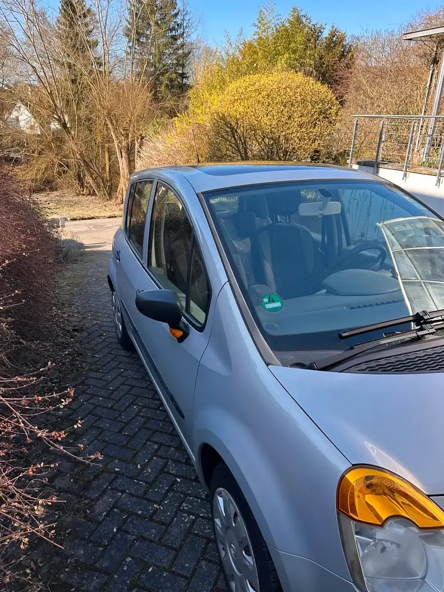 Gebraucht Renault Modus 75 PS (55 kW) 2006 Silber Van / Kleinbus