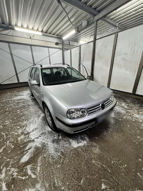 Gebraucht VW Golf IV 68 PS (50 kW) 2004 Silber Kombi
