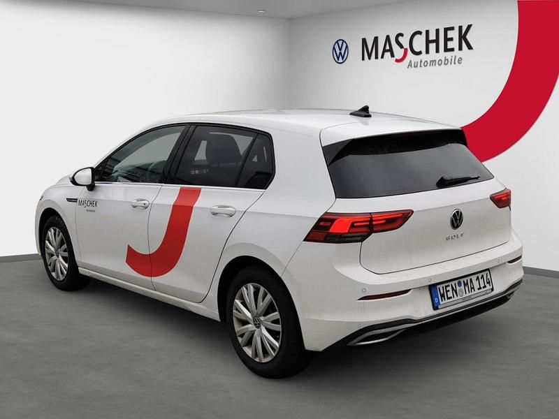Gebraucht VW Golf VIII Style 150 PS (110 kW) 2022 Pure white Limousine