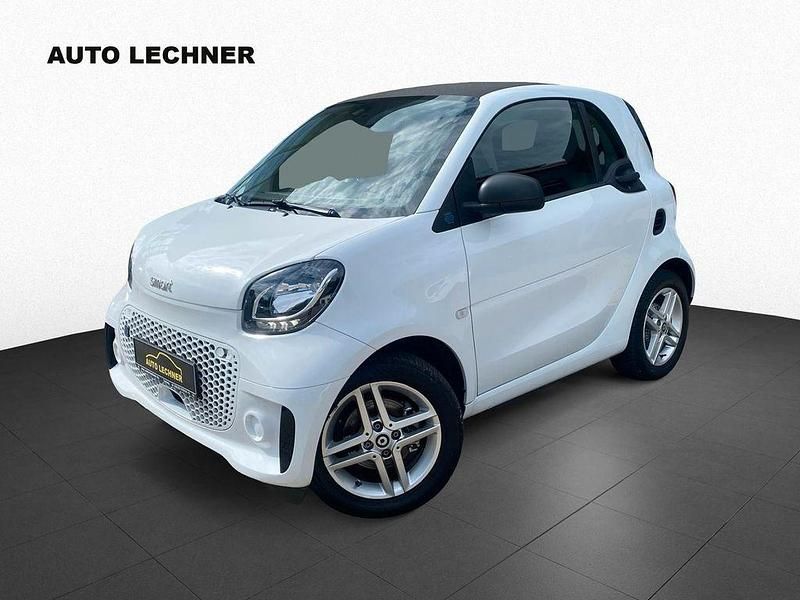 Weiß Gebraucht 2023 Smart ForTwo Electric Drive Kleinwagen | 11.890 € (Fairer Preis) - Bild 1/4