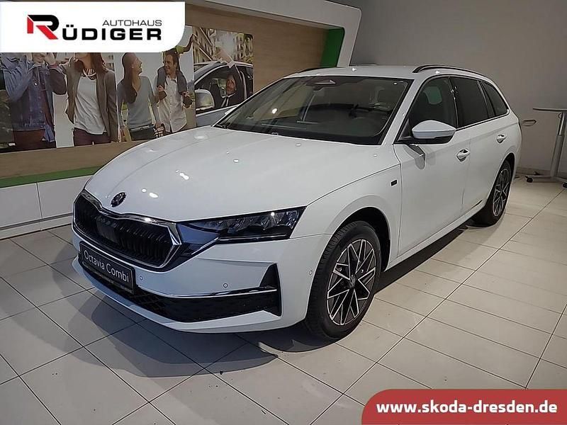 Weiß Neu 2025 Skoda Octavia Tour Kombi | 38.590 € (Etwas zu teuer) - Bild 1/4