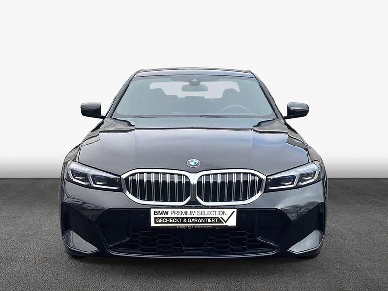 Gebraucht BMW 320 Performance 190 PS (139 kW) 2024 Black sapphire metallic Limousine