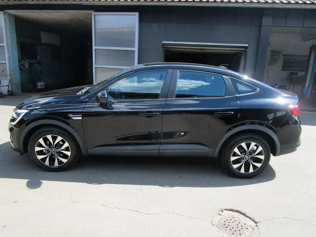Gebraucht Renault Arkana Equilibre 140 PS (102 kW) 2023 Schwarz SUV