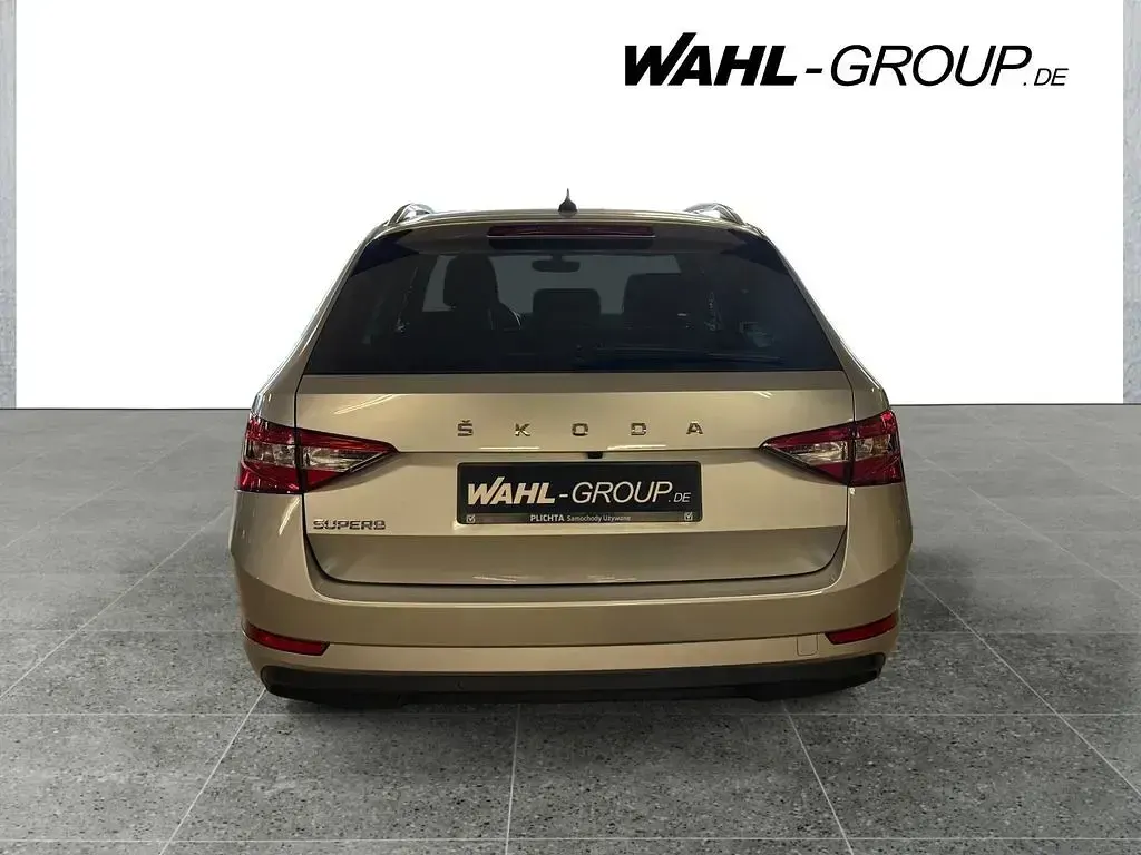 Usata Skoda Superb Ambition 150 CV (110 kW) 2024 Grigio Station wagon