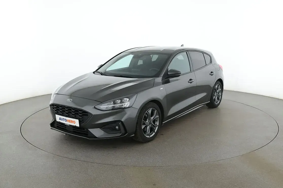 Używany Ford Focus ST-Line 125 KM (91 kW) 2020 Sedan/Limuzyna