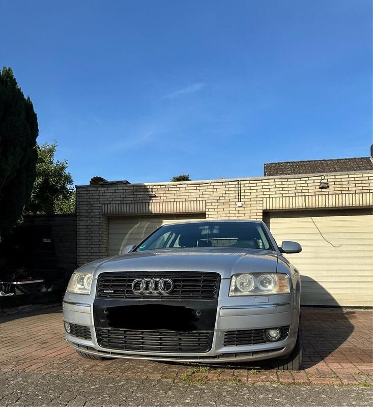 Grau Gebraucht 2003 Audi A8 Limousine | 4.500 € (Guter Preis) - Bild 1/4