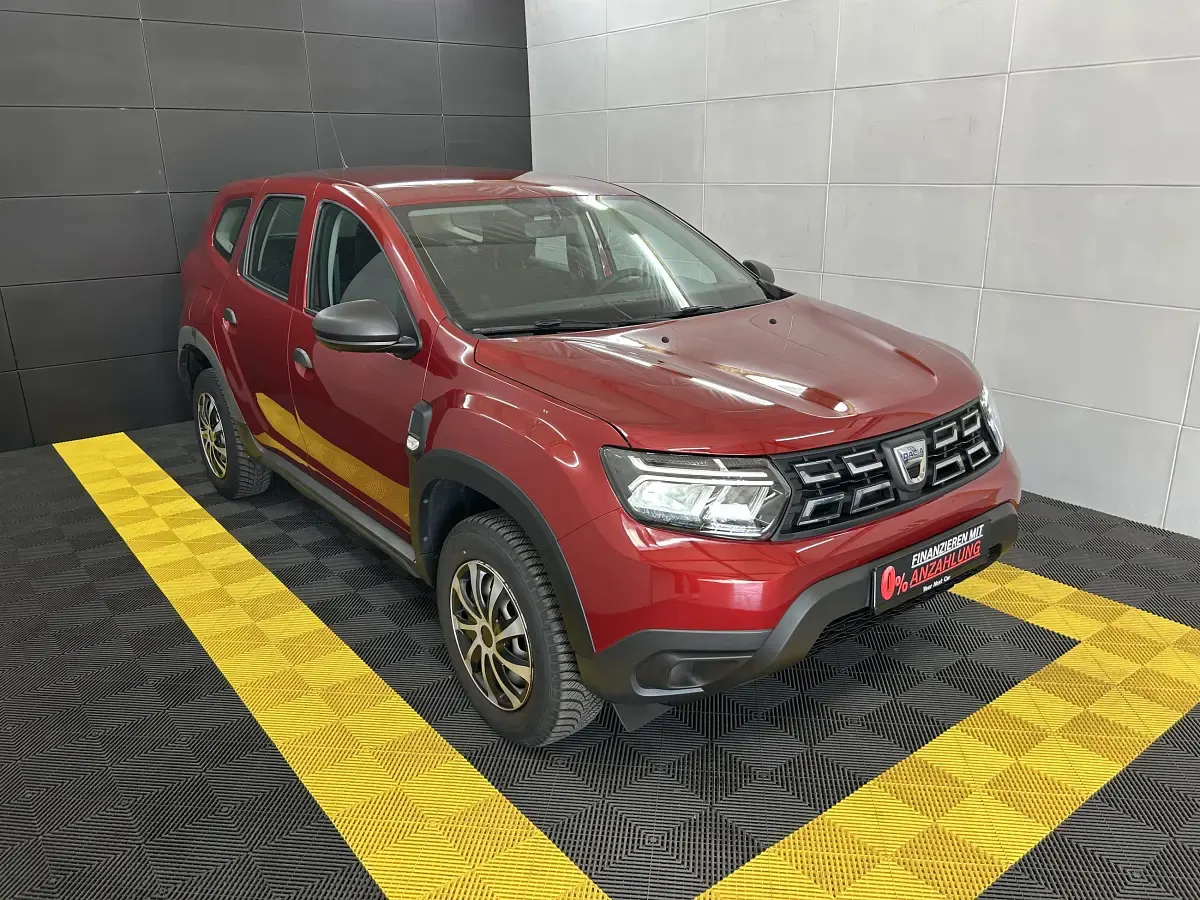 Używany Dacia Duster Acces 92 KM (67 kW) 2022 Czerwony SUV
