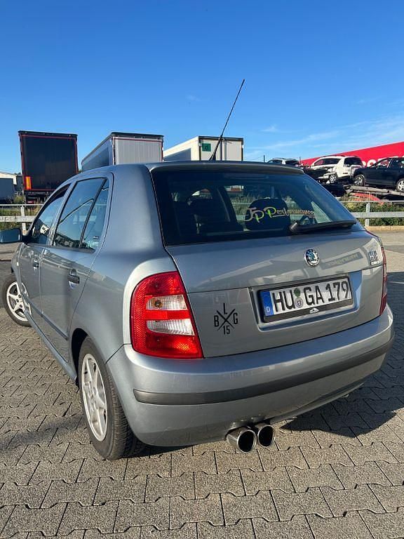 Gebraucht Skoda Fabia Classic 75 PS (55 kW) 2003 Blau Limousine