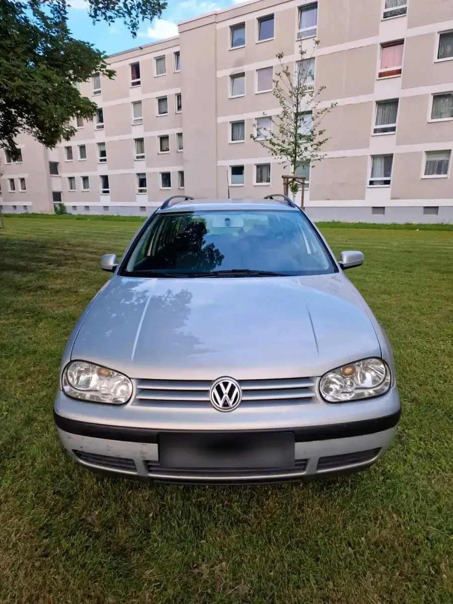 Gebraucht VW Golf IV 101 PS (74 kW) 2001 Silber Kombi