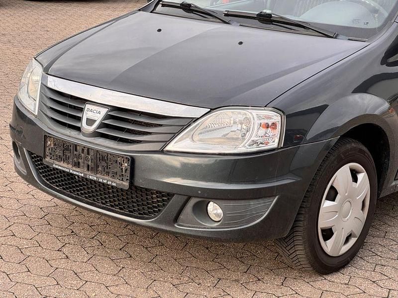 Gebraucht Dacia Logan MCV 105 PS (77 kW) 2012 Grau Kombi