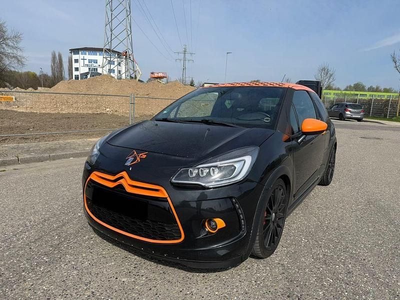 Gebraucht Citroën DS3 207 PS (152 kW) 2012 Schwarz Kleinwagen