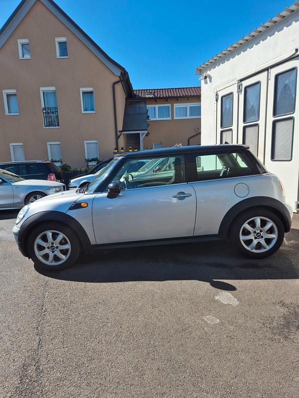 Usata Mini Cooper 120 CV (88 kW) 2007 Argento Utilitaria