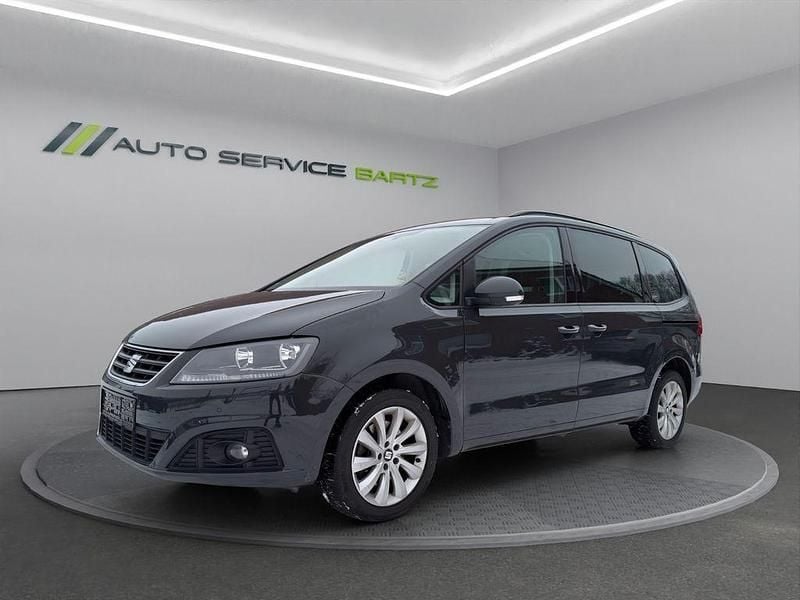 Grau Gebraucht 2019 Seat Alhambra Style Van / Kleinbus | 15.799 € (Superpreis) - Bild 1/4