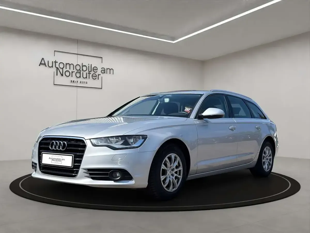 Gebraucht Audi A6 179 PS (131 kW) 2012 Eissilber metallic Kombi