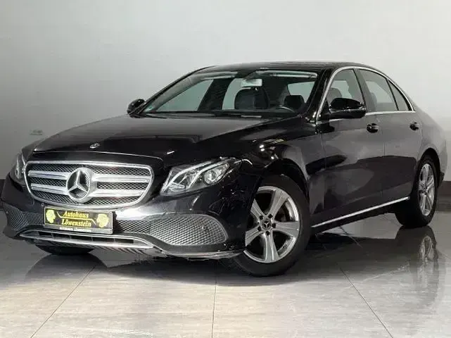 Gebraucht Mercedes E200 184 PS (135 kW) 2017 Obsidianschwarz  metallic Limousine