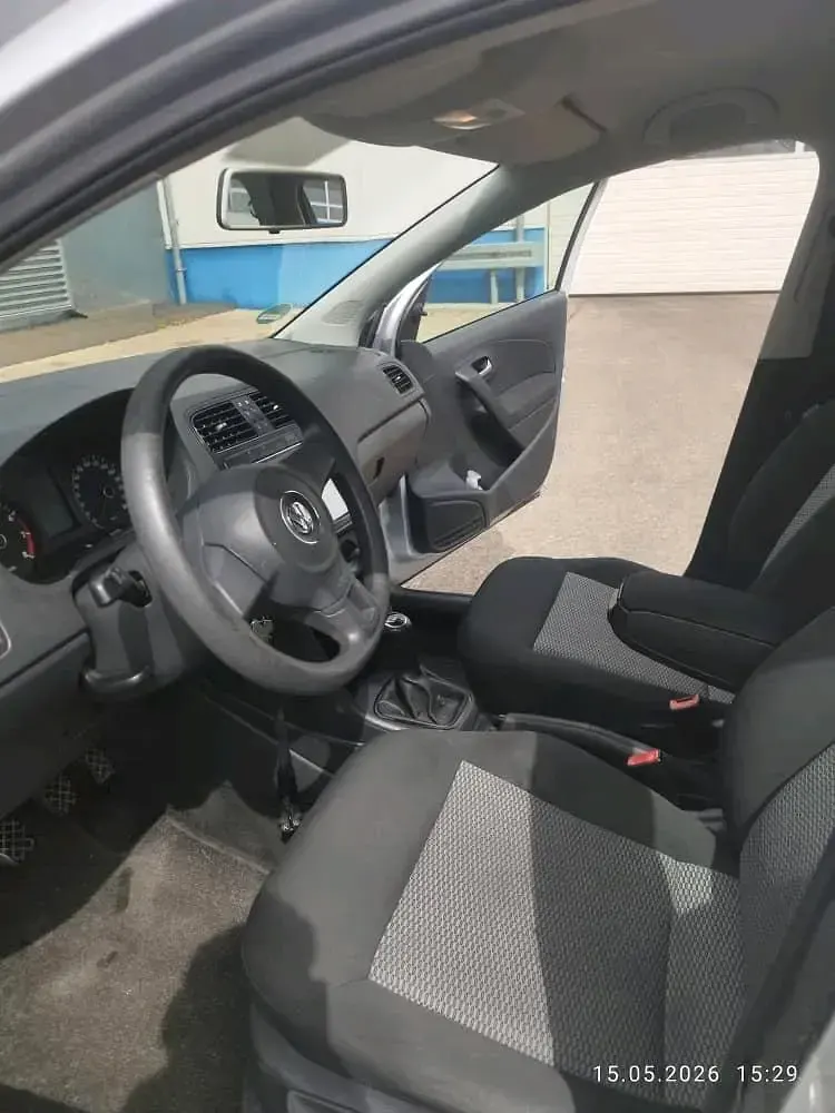 Gebraucht VW Polo 60 PS (44 kW) 2010 Silber Kleinwagen