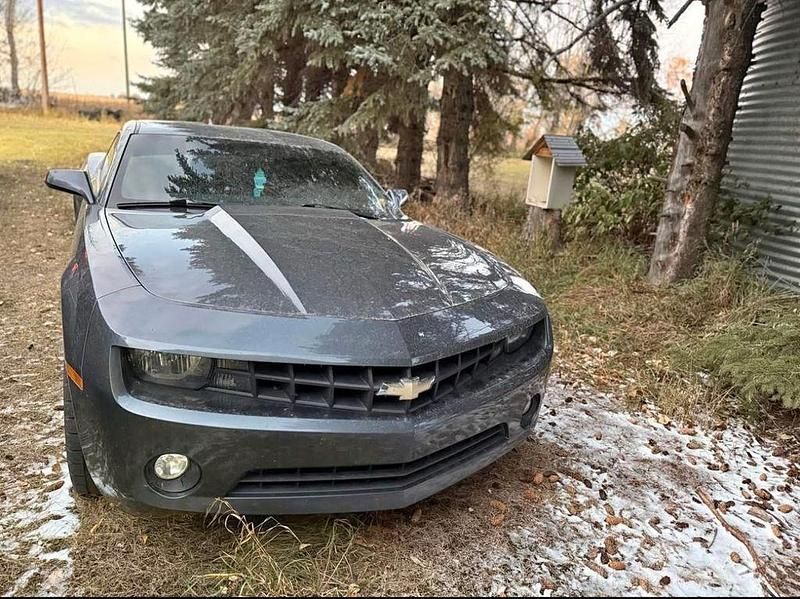 Grau Gebraucht 2010 Chevrolet Camaro | 25.000 € - Bild 1/3