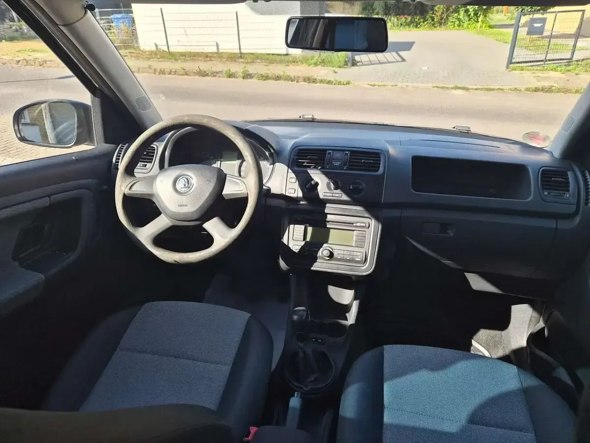 Gebraucht Skoda Roomster Plus Edition 90 PS (66 kW) 2013 Schwarz Van / Kleinbus