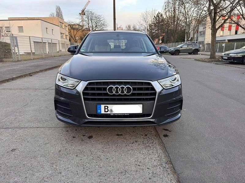 Gebraucht Audi Q3 Design 150 PS (110 kW) 2018 Grau SUV