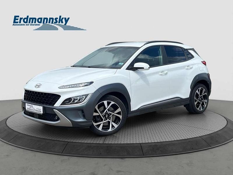Atlas white (weiß) Gebraucht 2022 Hyundai Kona Prime SUV | 25.780 € (Etwas zu teuer) - Bild 1/4