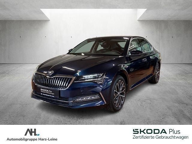 Blau Gebraucht 2022 Skoda Superb LAURIN & KLEMENT Limousine | 31.296 € (Fairer Preis) - Bild 1/3
