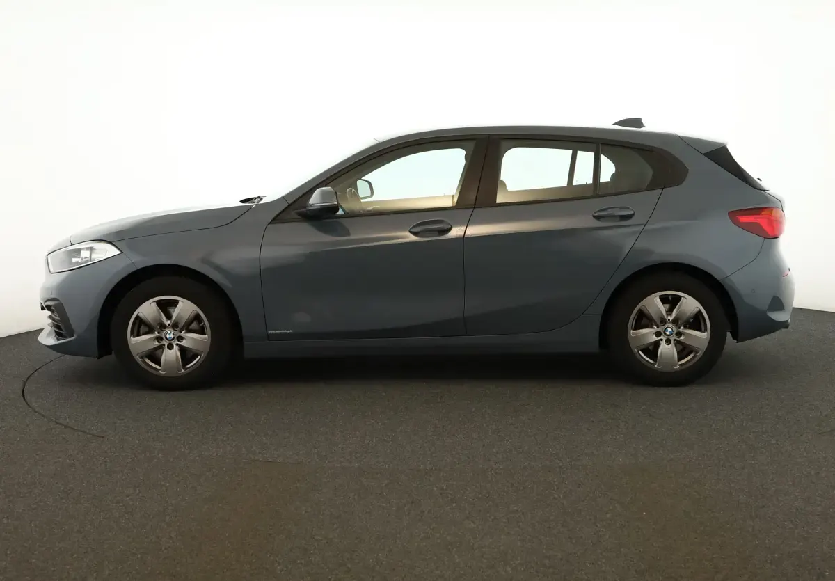 Gebraucht BMW 118 150 PS (110 kW) 2021 Storm bay grau metallic SUV