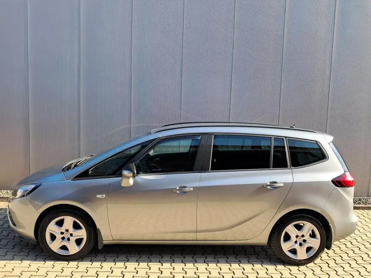 Gebraucht Opel Zafira Tourer 120 PS (88 kW) 2012 Silber Van / Kleinbus