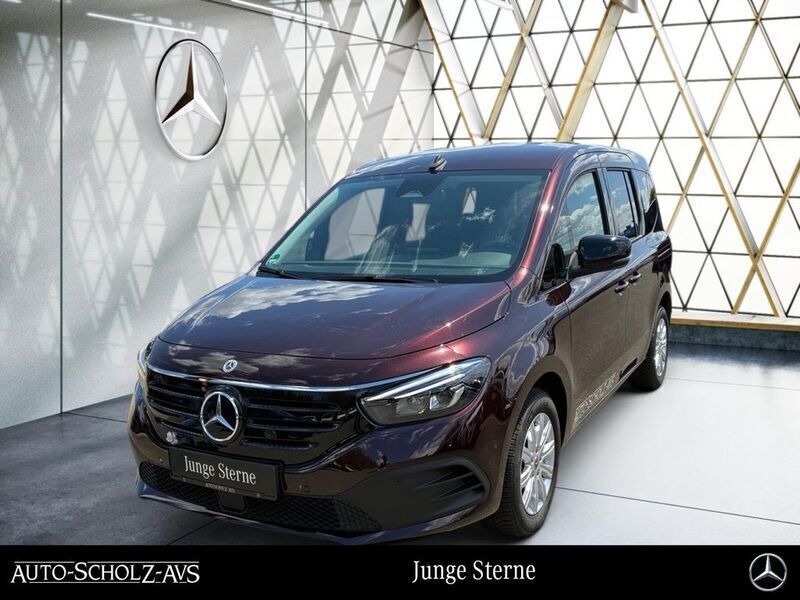 Rubellitrot metallic Gebraucht 2024 Mercedes EQT200 Van / Kleinbus | 26.490 € (Superpreis) - Bild 1/4
