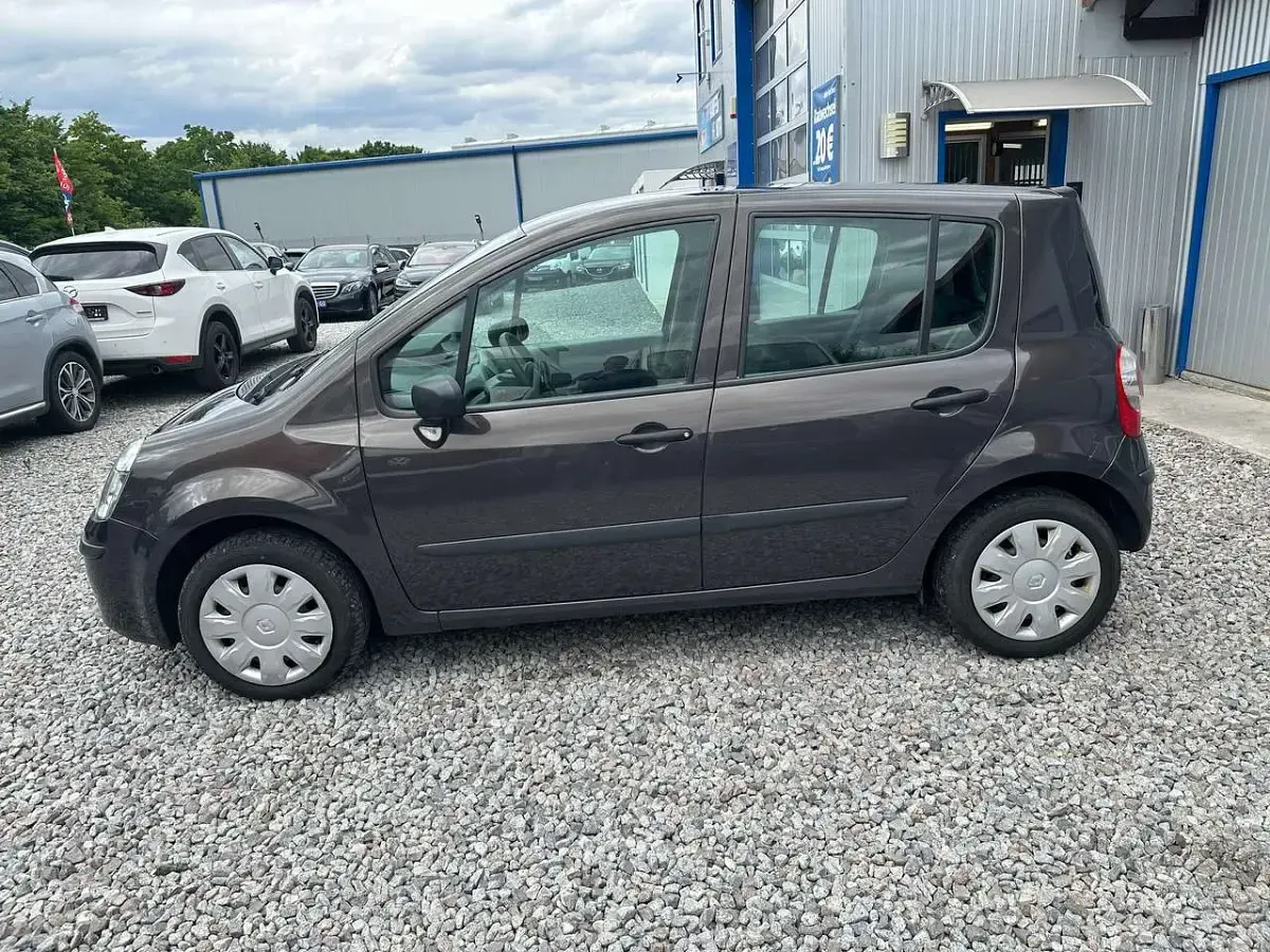 Gebraucht Renault Modus Authentique 75 PS (55 kW) 2007 Cafebraun Van / Kleinbus