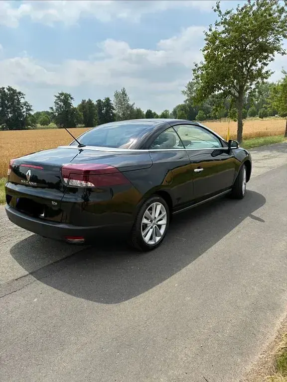 Gebraucht Renault Mégane Cabriolet Dynamique 131 PS (96 kW) 2011 Schwarz Cabrio