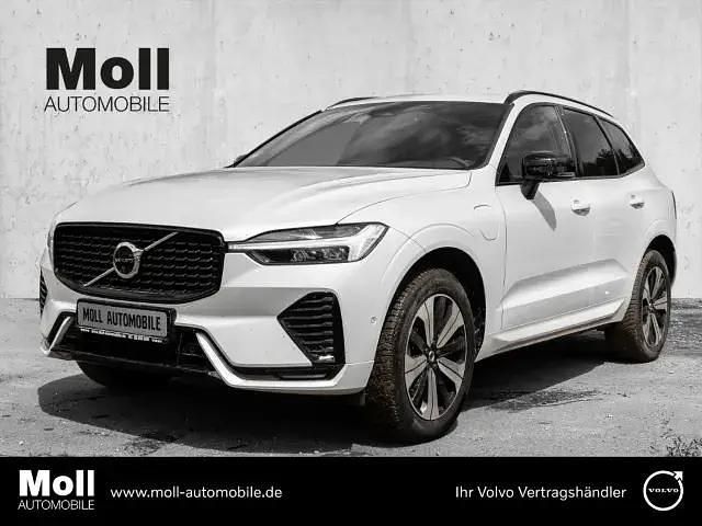Gebraucht Volvo XC60 Plus 398 PS (292 kW) 2023 Crystal white pearl SUV
