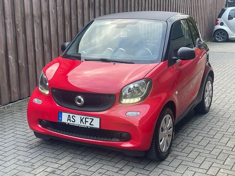 Rot Gebraucht 2015 Smart ForTwo Coupé Coupé | 10.490 € (Etwas zu teuer) - Bild 1/4