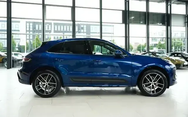 Gebraucht Porsche Macan Sport 265 PS (194 kW) 2023 Blau SUV